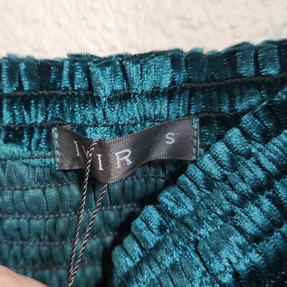 Green Velvet Long Sleeve Off The Shoulder Dress Size Small - Picture 4 of 5